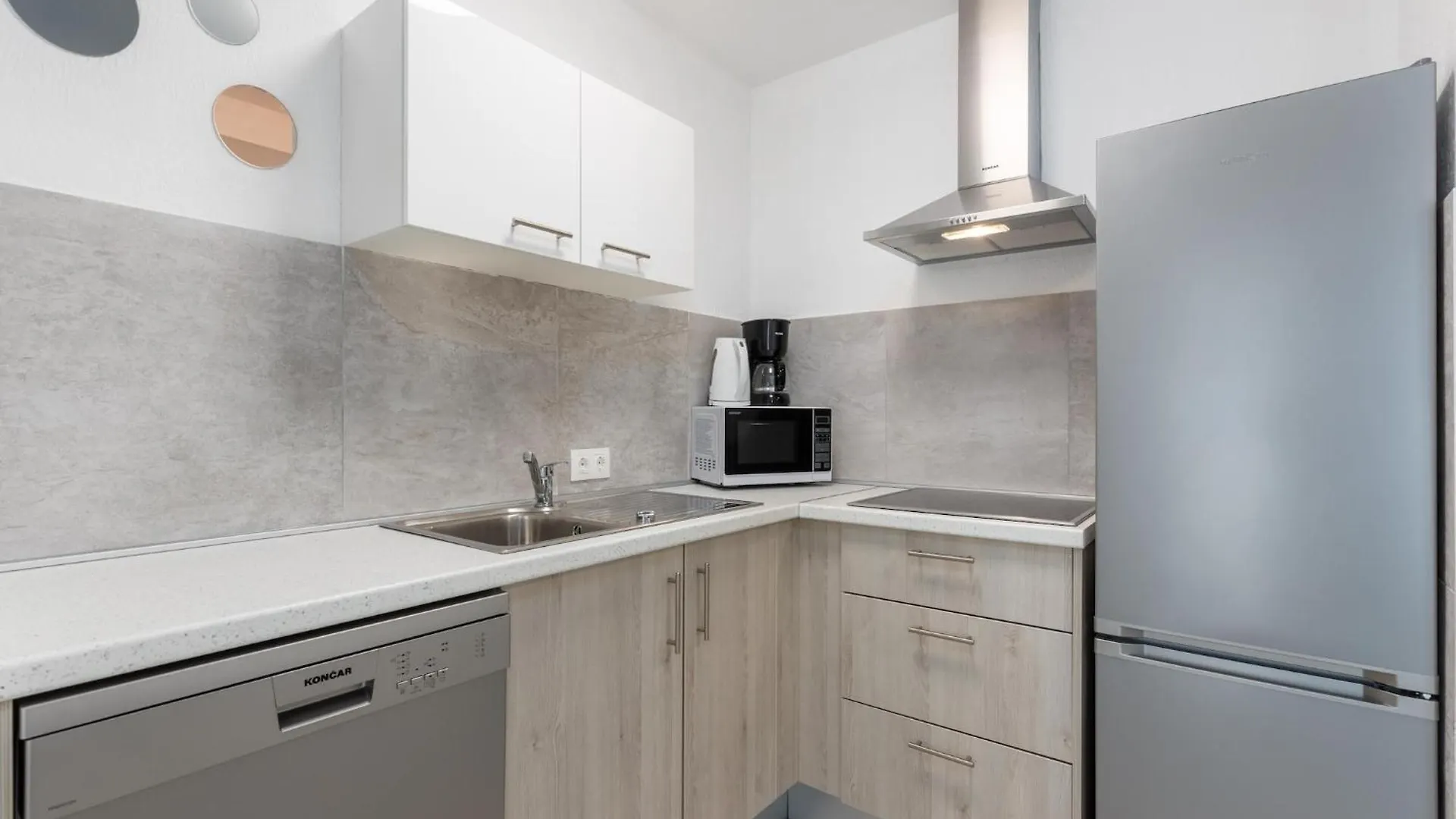 Nice Apartment With Terrace And Swimming Pool Crikvenica